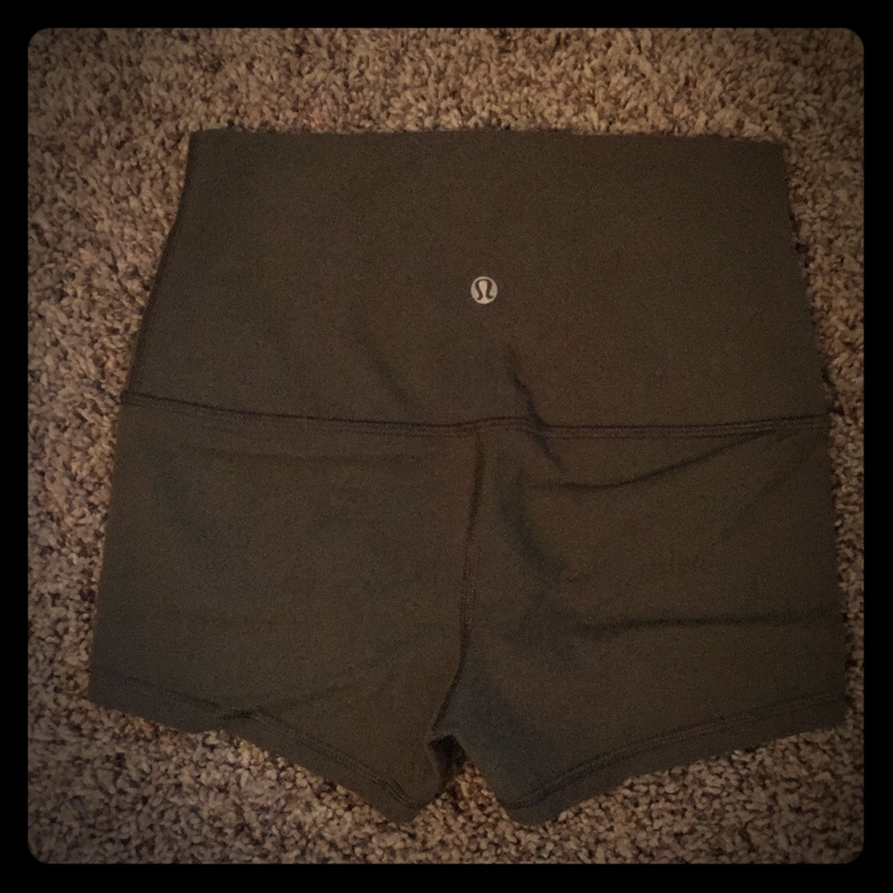 Lululemon boogie short -olive green